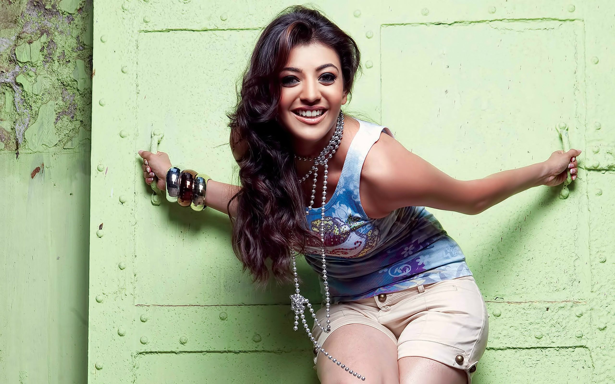kajal agarwal hot images In Sexy pose